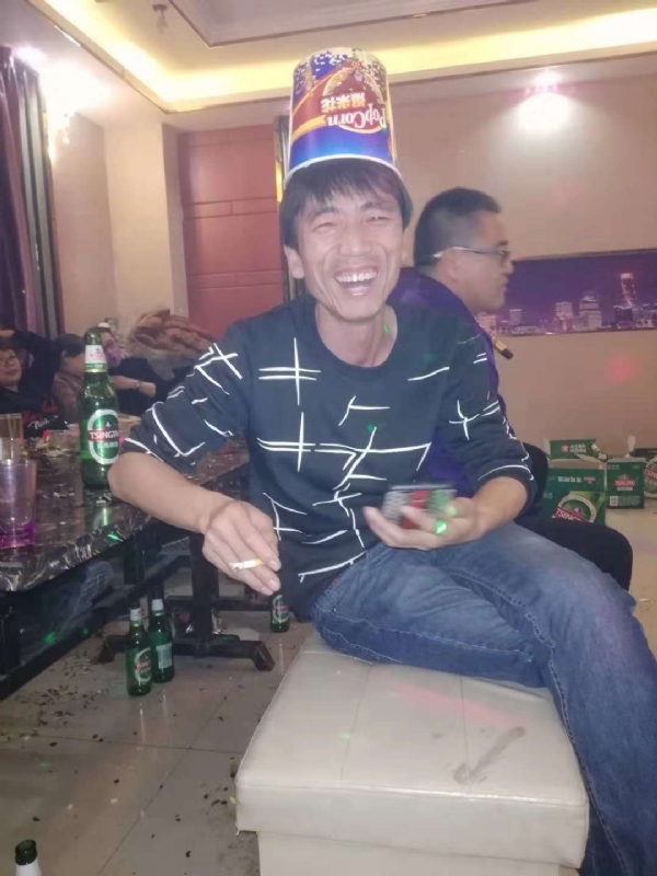 可惜我是水瓶座的第一张照片--甘肃男同性恋服务网
